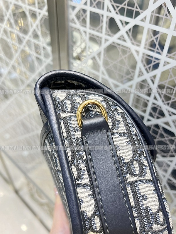 디올바비백미디움   20260406-161742-014루.jpg