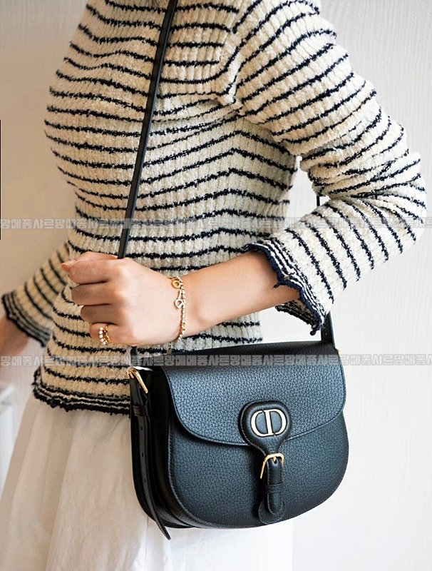 디올바비백미디움   20260406-162127-014루.jpg