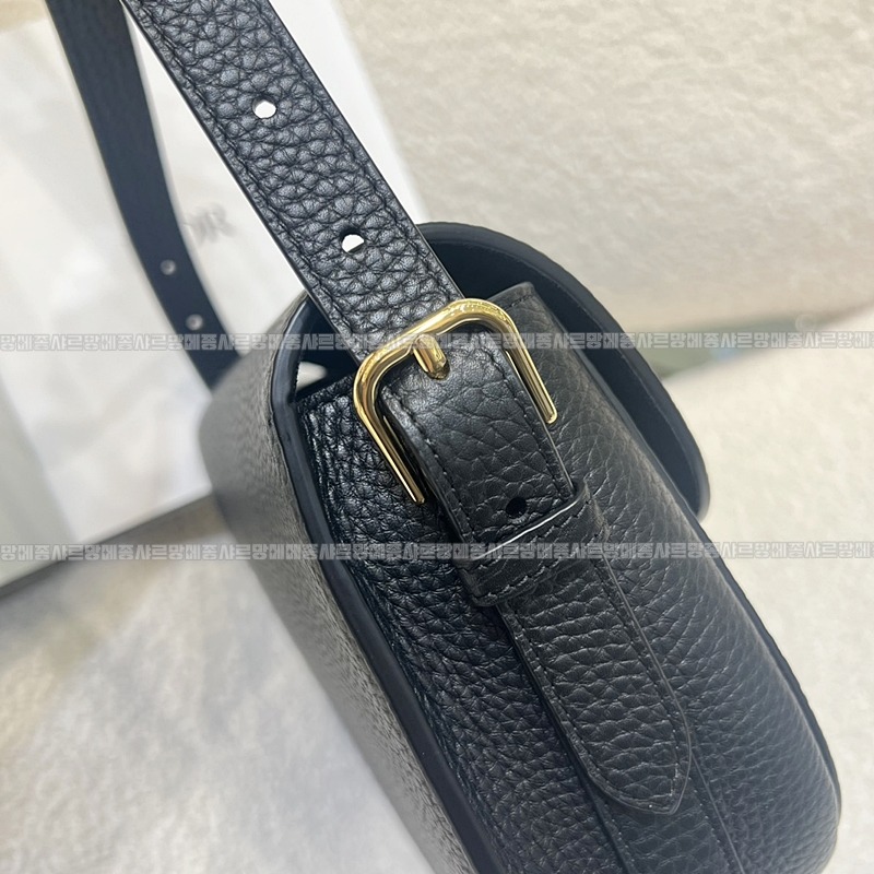 디올바비백미디움   20260406-162126-007루.jpg