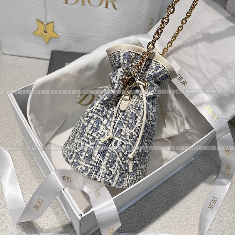 디올30몽테인드로우스트링미니   20260406-171734-003루.jpg