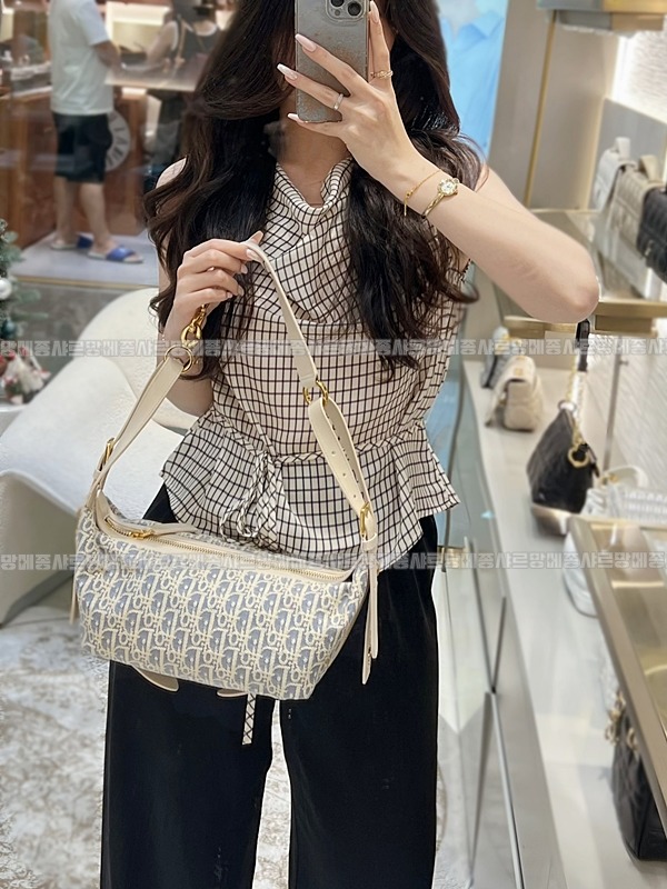 디올디저니스몰백   20260406-175306-023루.jpg