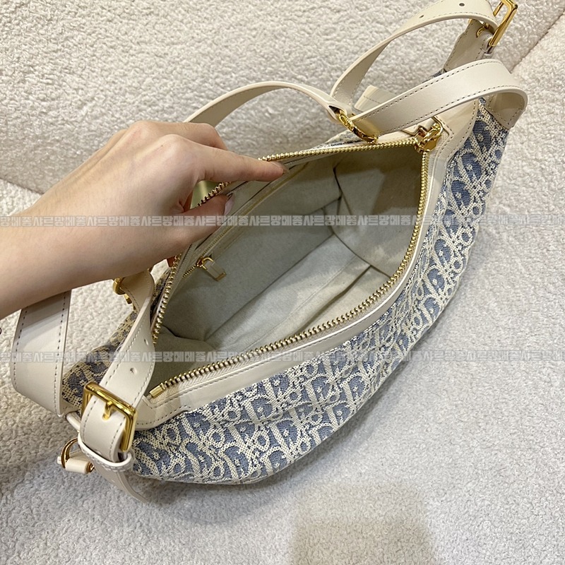 디올디저니스몰백   20260406-175304-016루.jpg