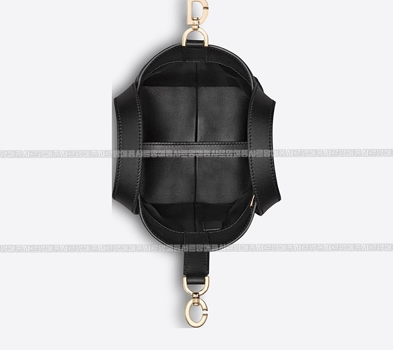 디올뚜주흐미니버티컬토트백  20260407-113723-015루.jpg