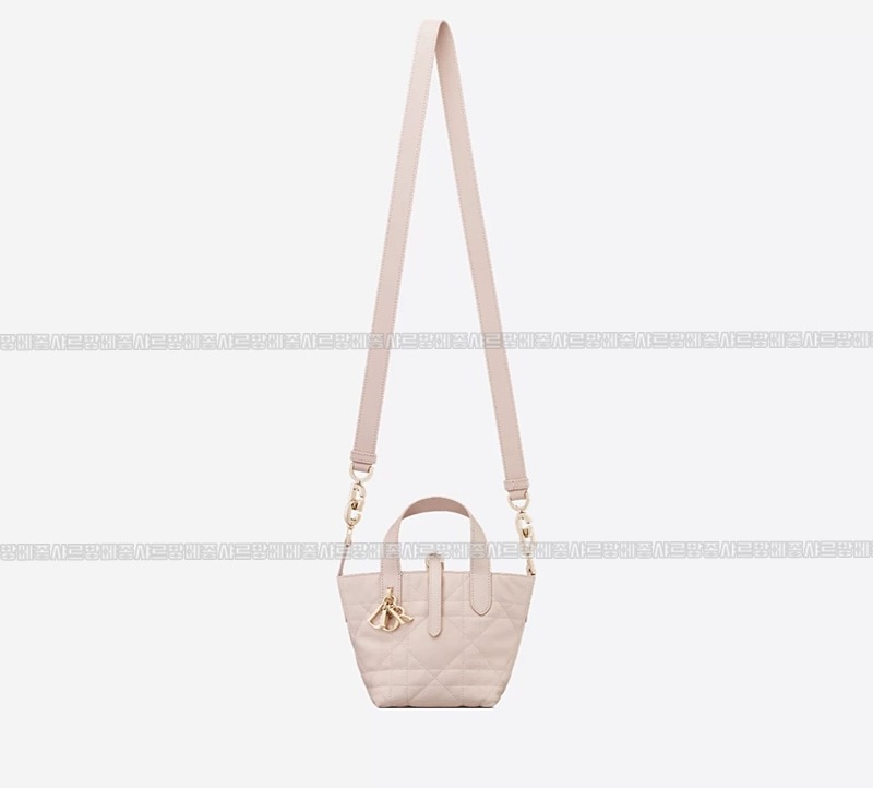 디올뚜주흐미니버티컬토트백  20260407-114317-016루.jpg