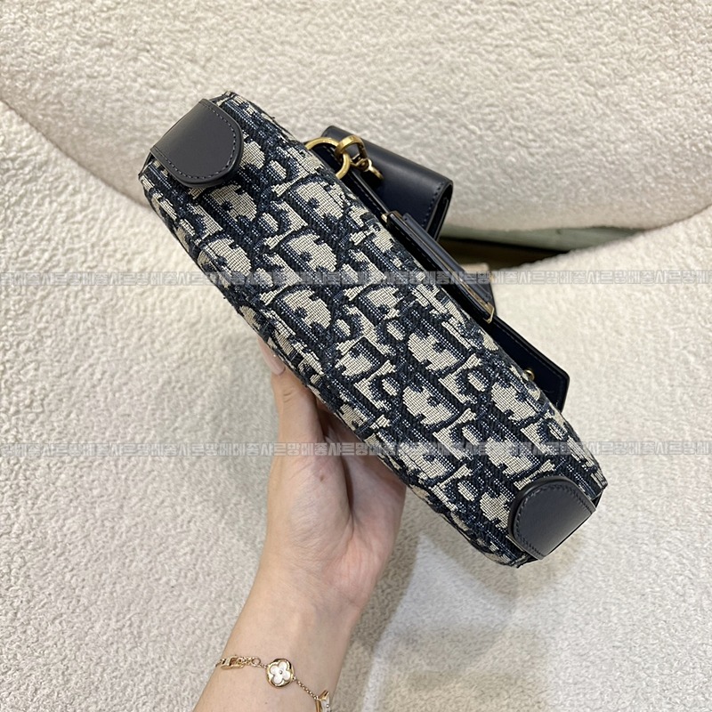 디올스트릿시크스몰  20260407-145150-004루.jpg