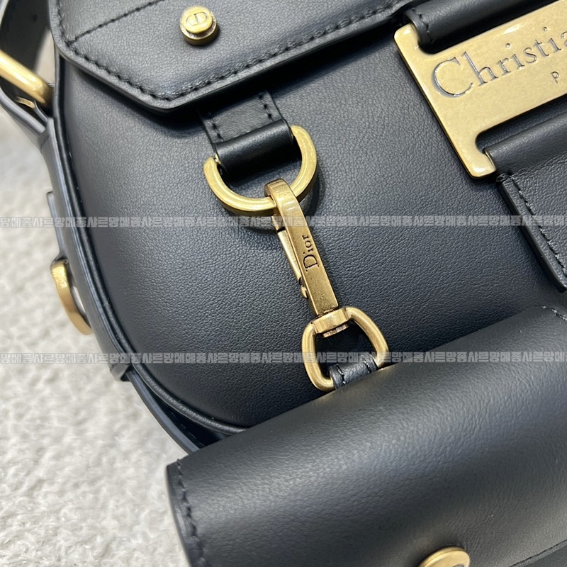 디올스트릿시크스몰  20260407-145639-010루.jpg