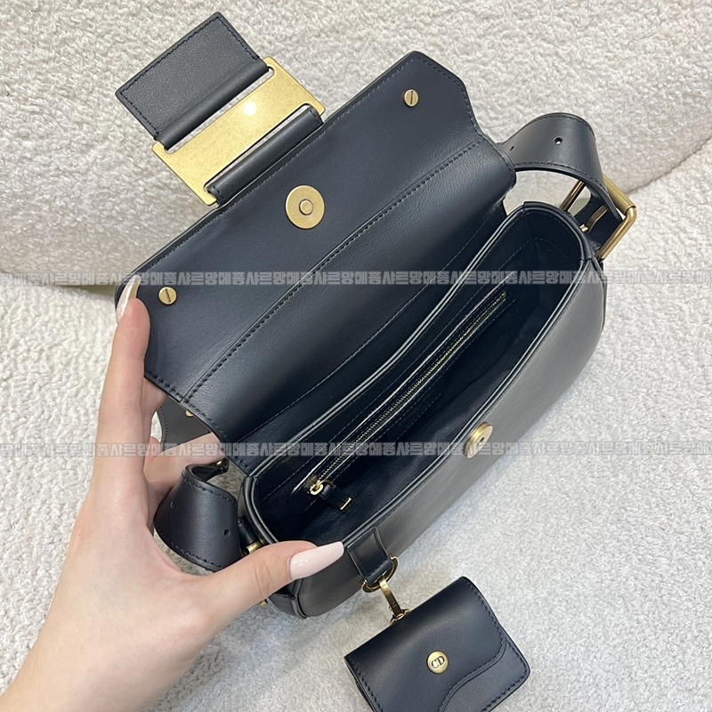 디올스트릿시크스몰  20260407-145639-006루.jpg