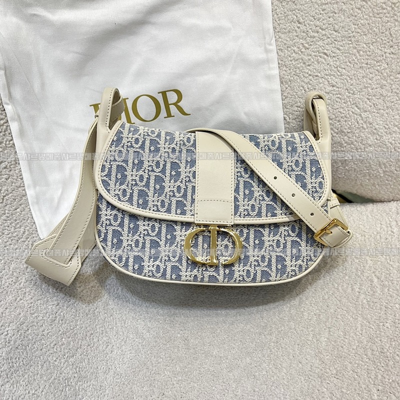 디올30몽테인미디엄숄더크로스백  20260407-162337-001루.jpg