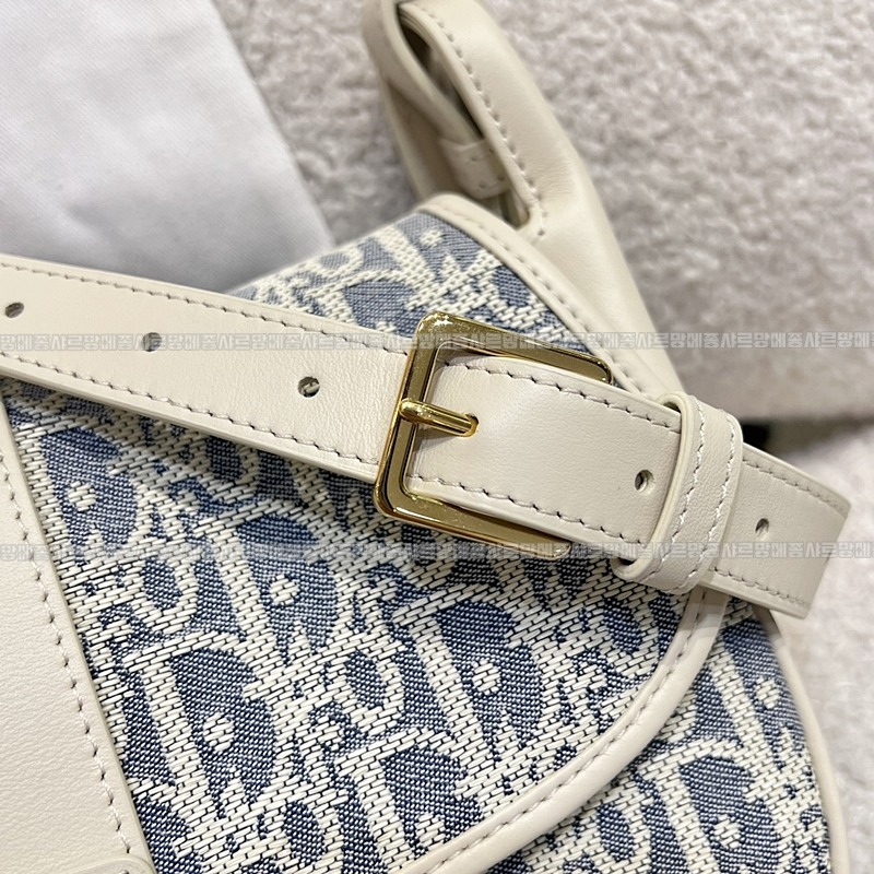 디올30몽테인미디엄숄더크로스백  20260407-162338-009루.jpg