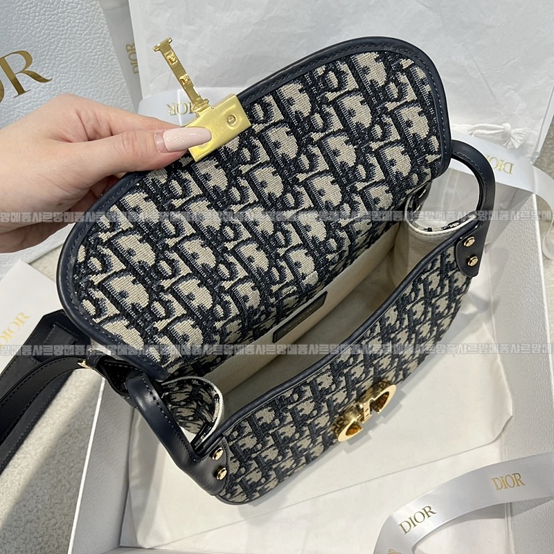 디올30몽테인미디엄숄더크로스백  20260407-162834-006루.jpg