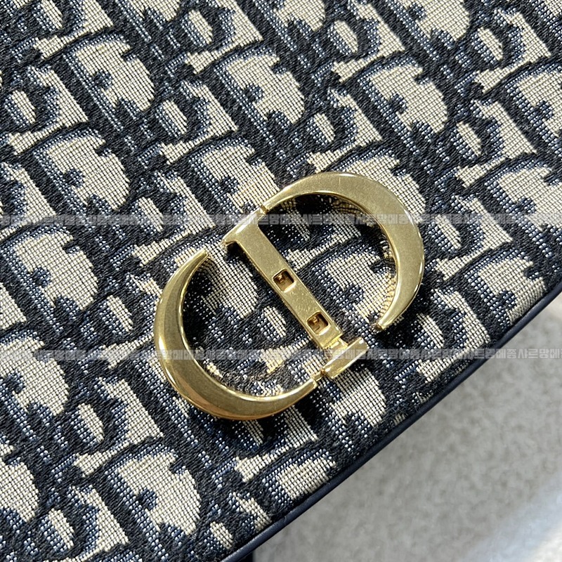 디올30몽테인미디엄숄더크로스백  20260407-162835-011루.jpg