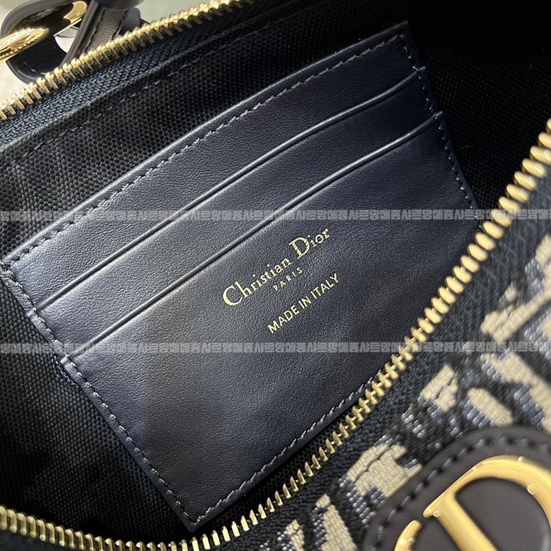 디올30몽테인윈더러스트미니백 20260407-164711-007루.jpg