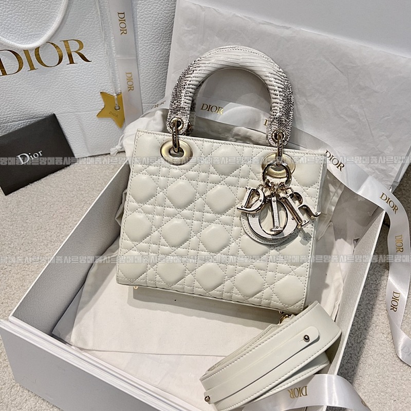 레이디디올마이ABC스몰백  20260408-123308-001루.jpg