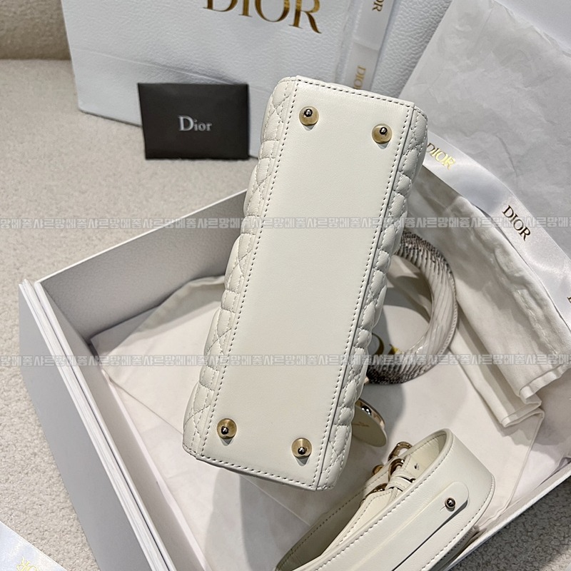 레이디디올마이ABC스몰백  20260408-123308-003루.jpg