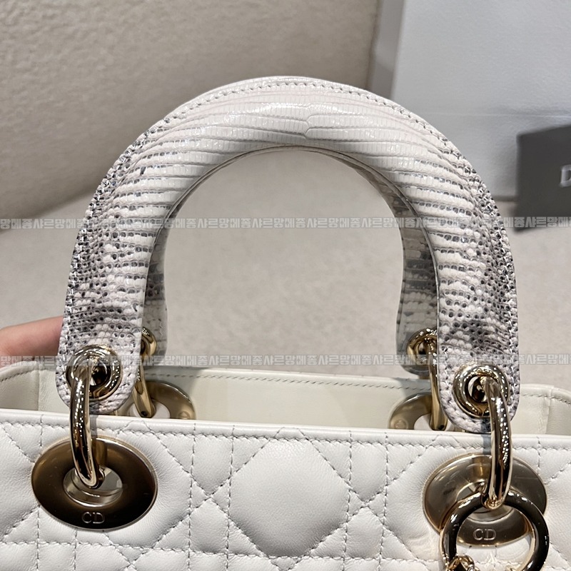 레이디디올마이ABC스몰백  20260408-123308-006루.jpg