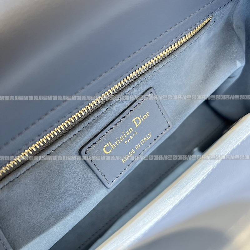 레이디 디올 마이 ABC 스몰백20260408-130609-009루.jpg