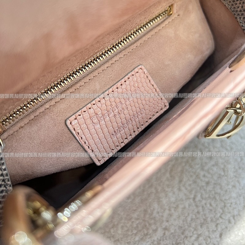 레이디 디올 백 미니20260408-131021-009루.jpg