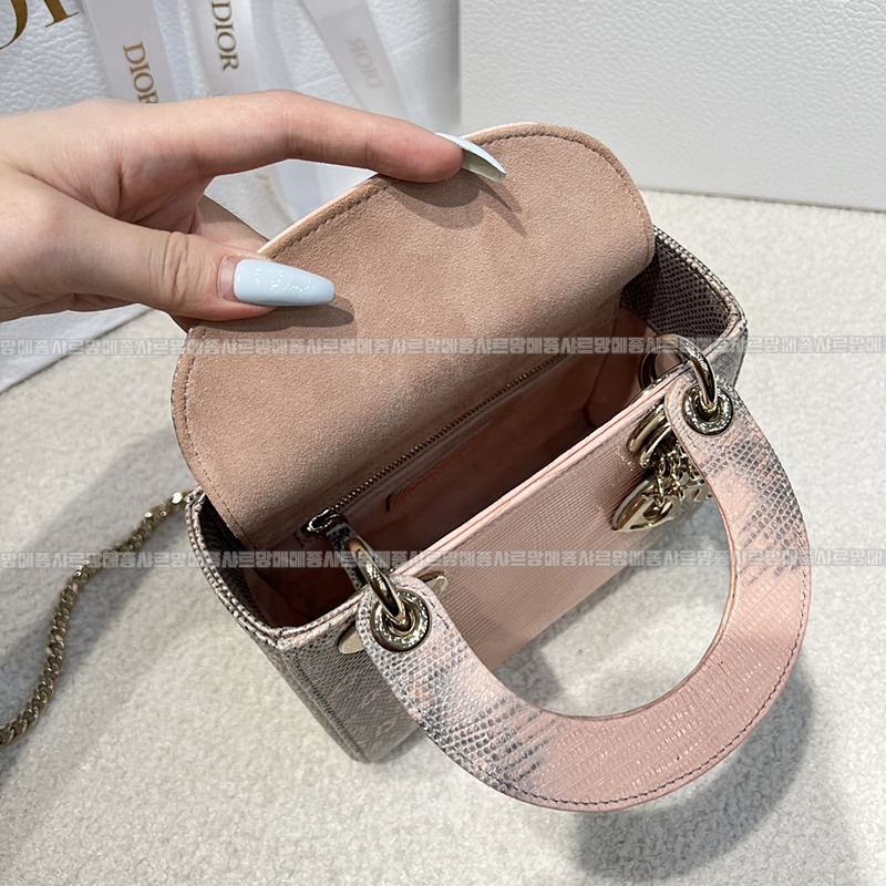레이디 디올 백 미니20260408-131021-008루.jpg