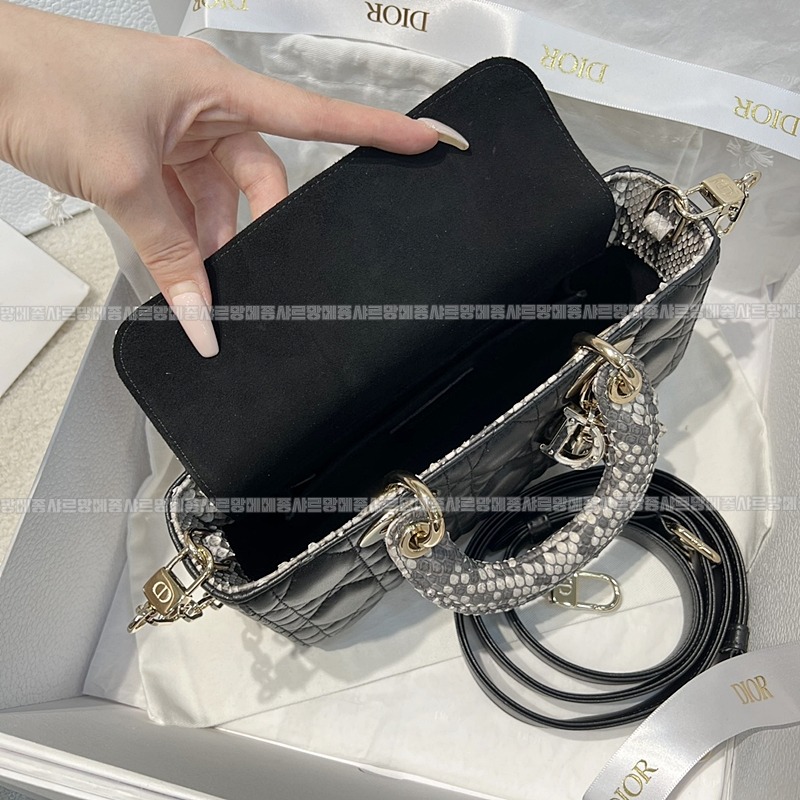 레이디디조이백  20260408-133233-007루.jpg