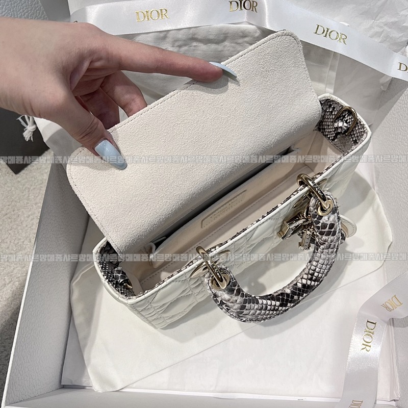 레이디디조이백  20260408-133550-008루.jpg