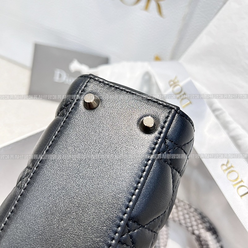 레이디 디올 백 미니  20260408-134350-014루.jpg