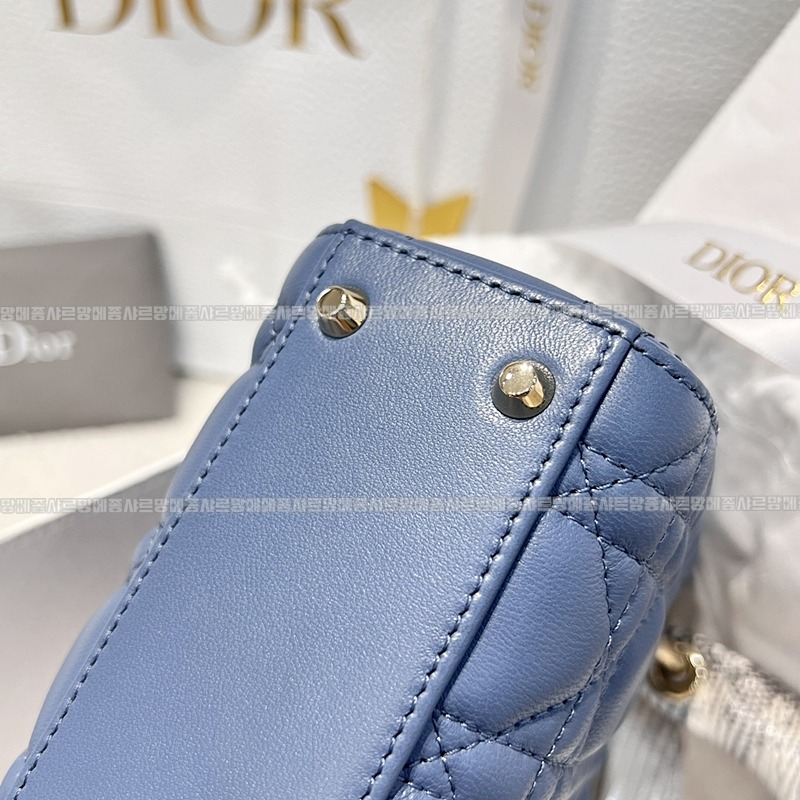 레이디 디올 백 미니  20260408-134919-013루.jpg