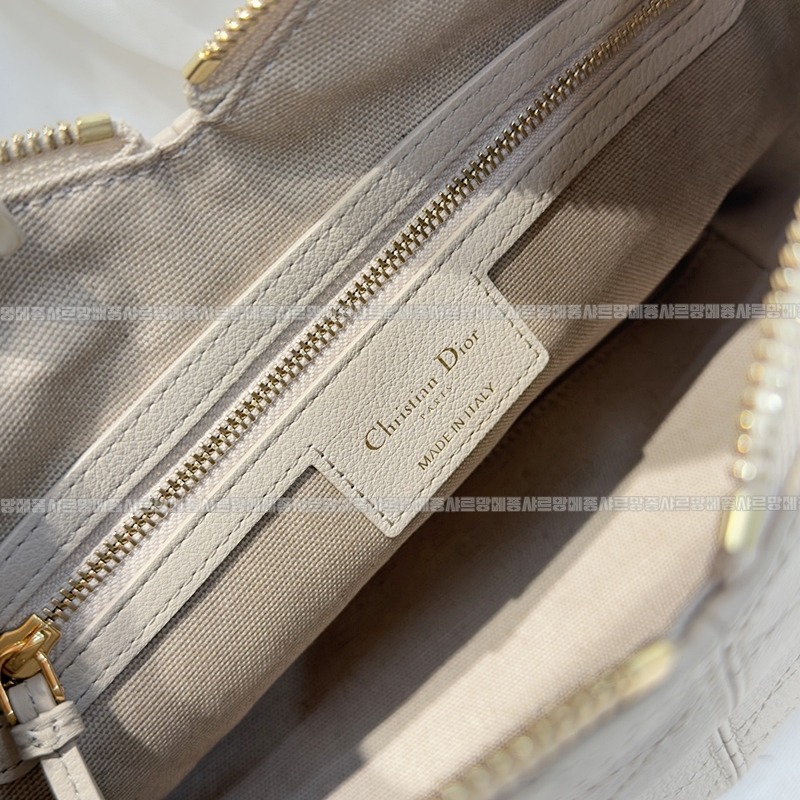 디올보야주스몰백  20260408-164350-009루.jpg