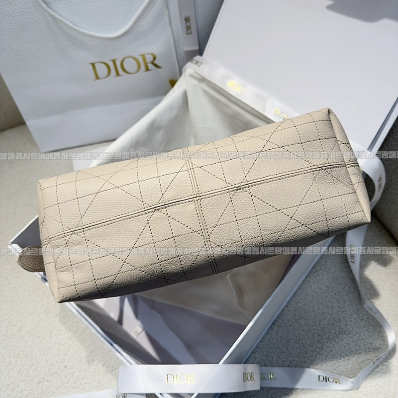 디올보야주미디움백  20260408-164750-004루.jpg