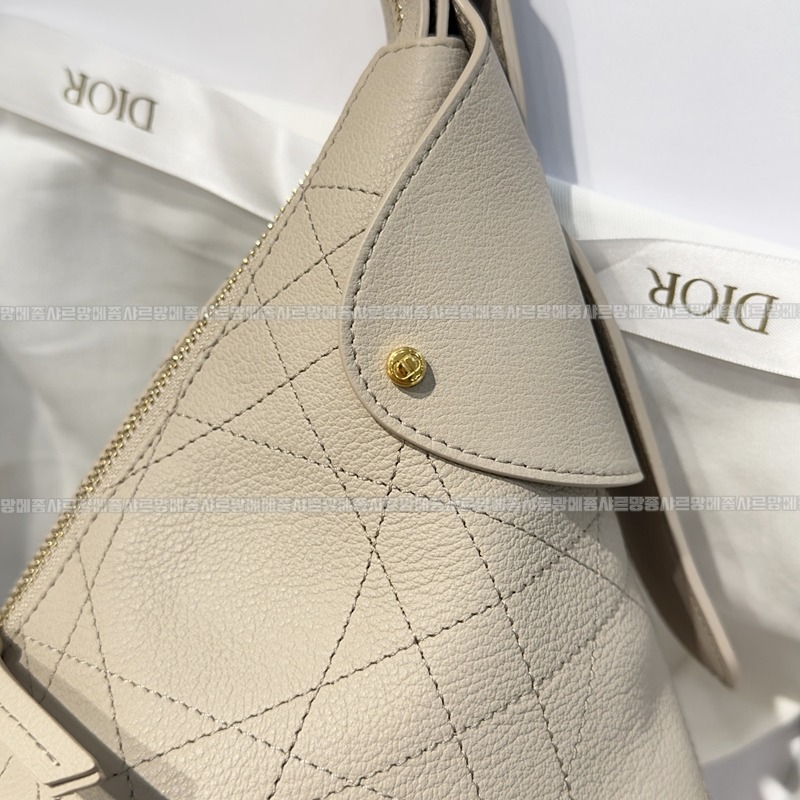 디올보야주미디움백  20260408-164750-006루.jpg