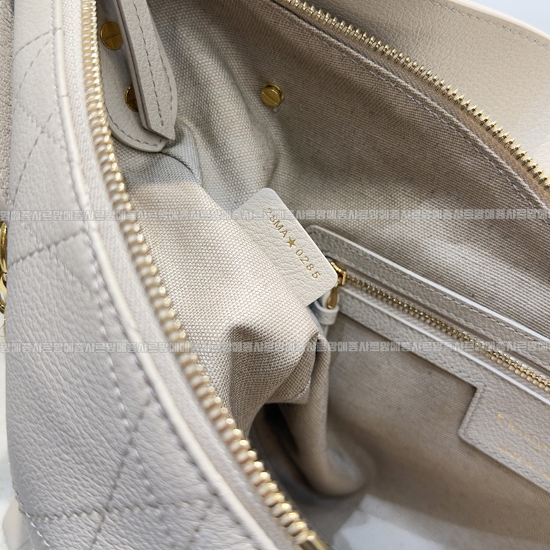 디올보야주미디움백  20260408-164751-011루.jpg