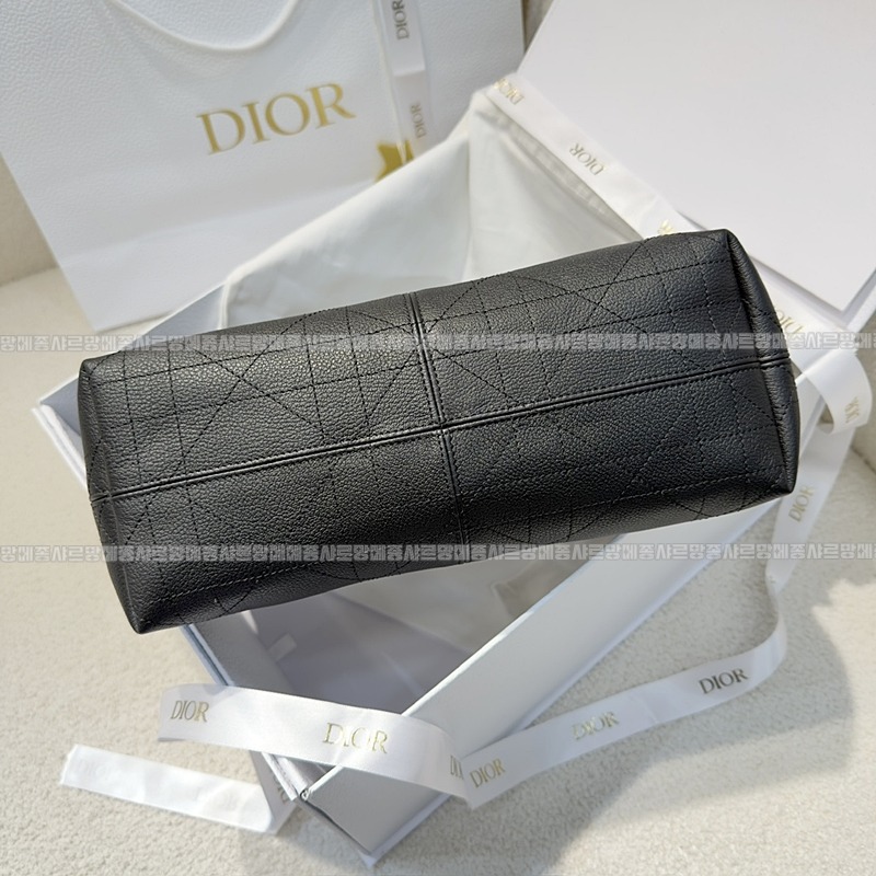 디올보야주미디움백  20260408-170406-004루.jpg