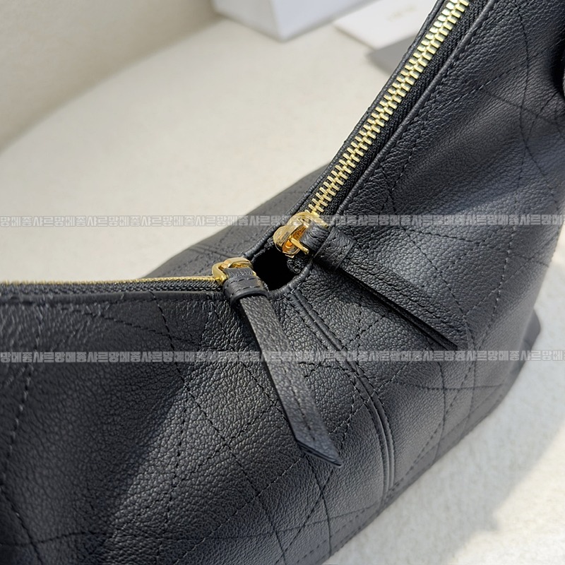 디올보야주미디움백  20260408-170407-006루.jpg