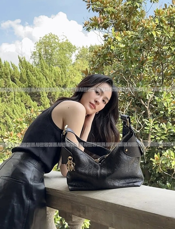 디올보야주미디움백  20260408-171029-013루.jpg