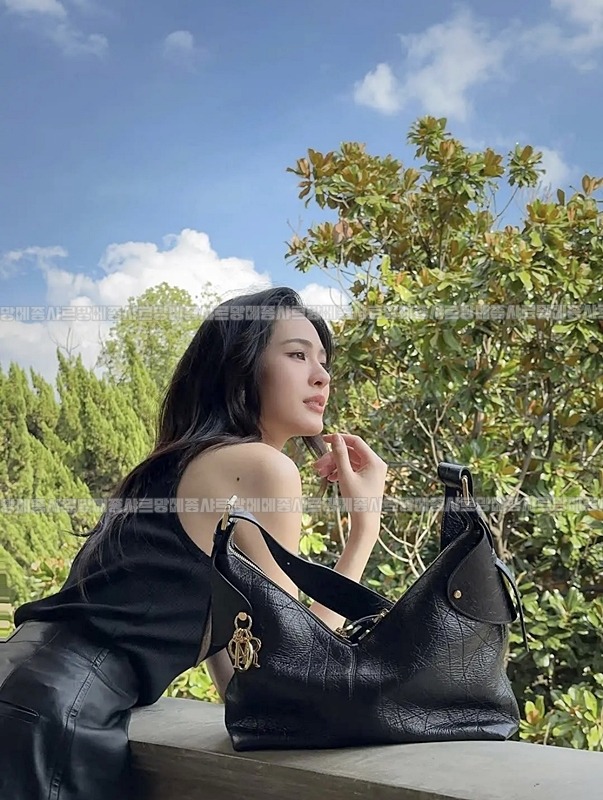 디올보야주미디움백  20260408-171029-014루.jpg