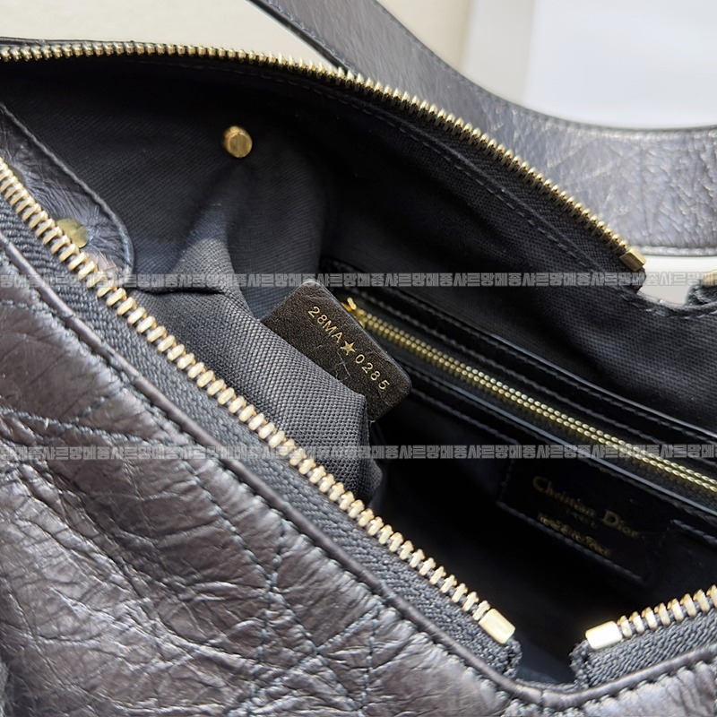 디올보야주미디움백  20260408-171028-009루.jpg