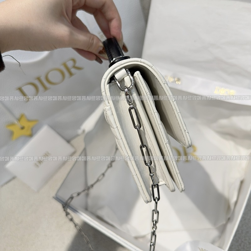 디올마이디올미니백  20260409-173719-004루.jpg