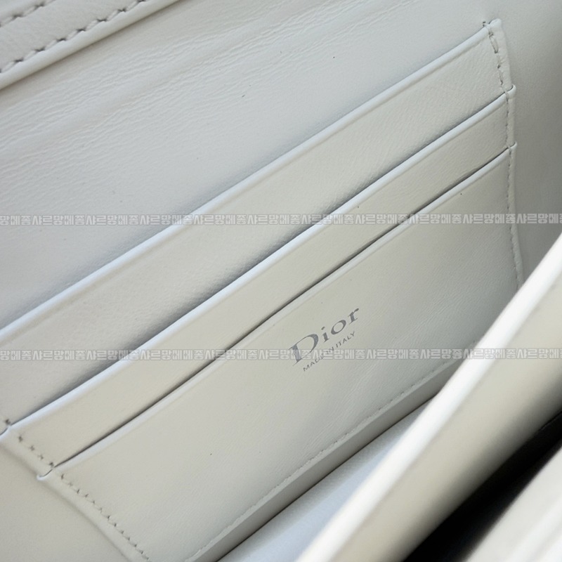 디올마이디올미니백  20260409-173719-009루.jpg