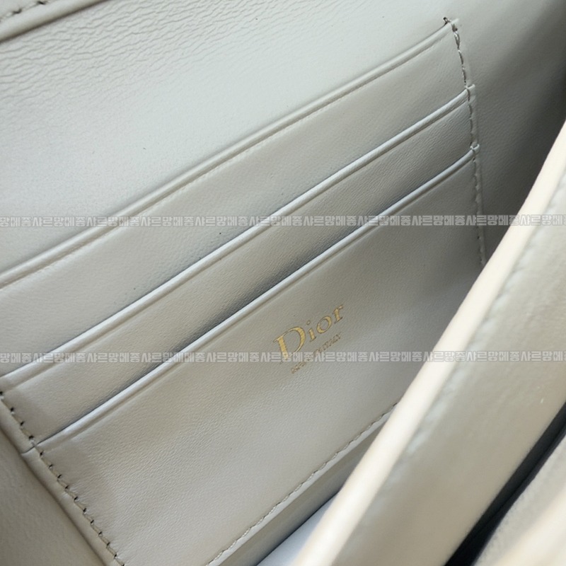 디올마이디올미니백  20260409-174337-008루.jpg