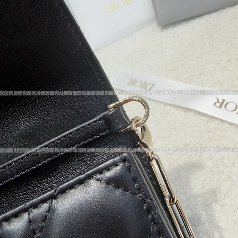 디올마이디올미니백  20260409-174547-012루.jpg