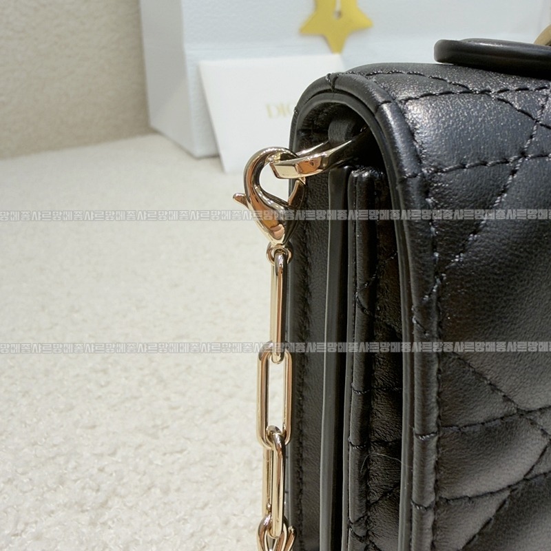 디올마이디올미니백  20260409-174546-011루.jpg