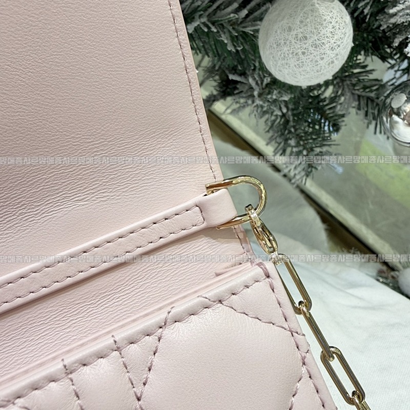 디올마이디올미니백  20260409-174804-010루.jpg