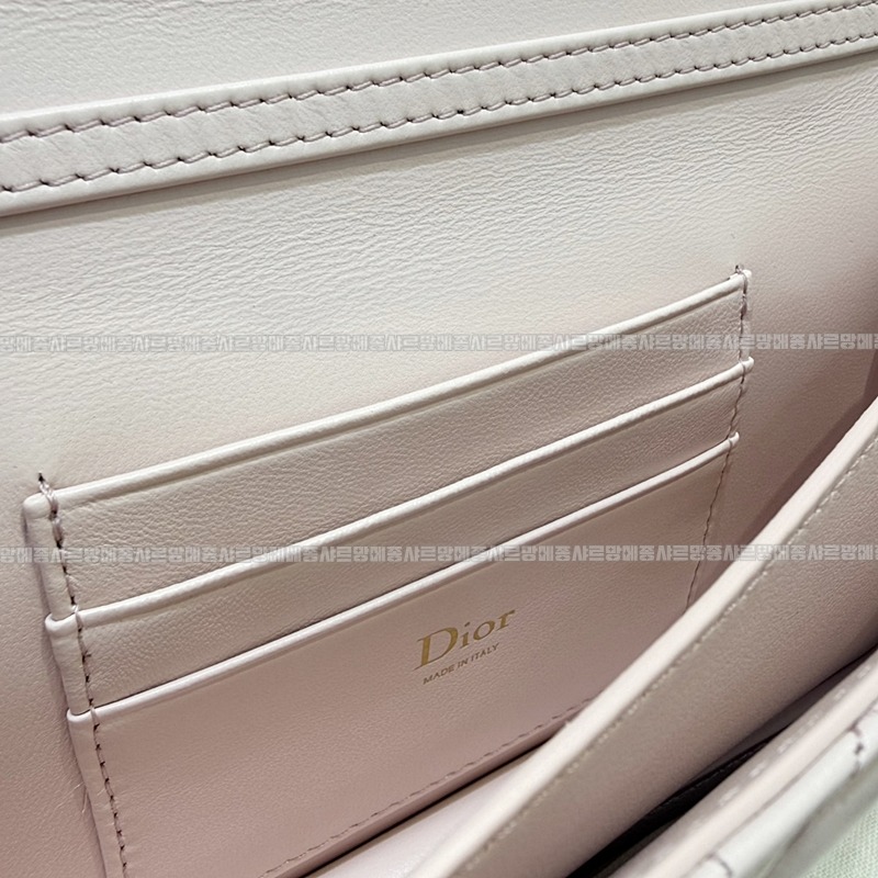 디올마이디올미니백  20260409-174804-009루.jpg