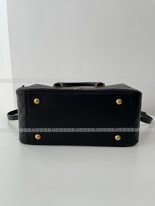 생로랑퀄링더풀백 20260410-143643-022루.jpg