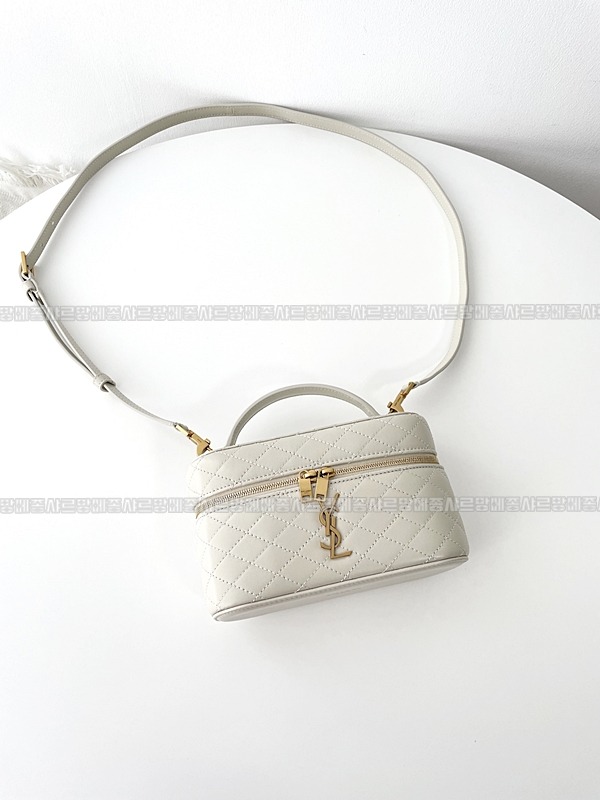 생로랑가비베네티백 20260410-152913-009루.jpg