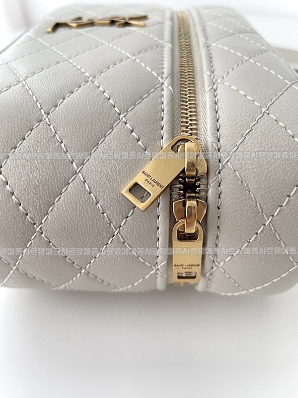 생로랑가비베네티백 20260410-152913-011루.jpg