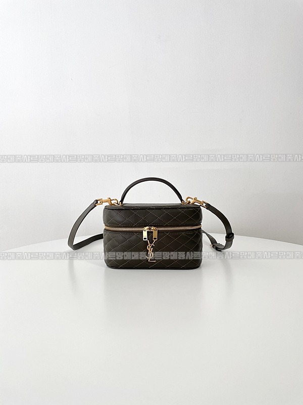 생로랑가비베네티백 20260410-153759-001루.jpg