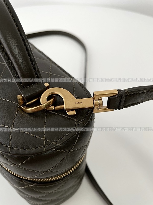 생로랑가비베네티백 20260410-153801-012루.jpg