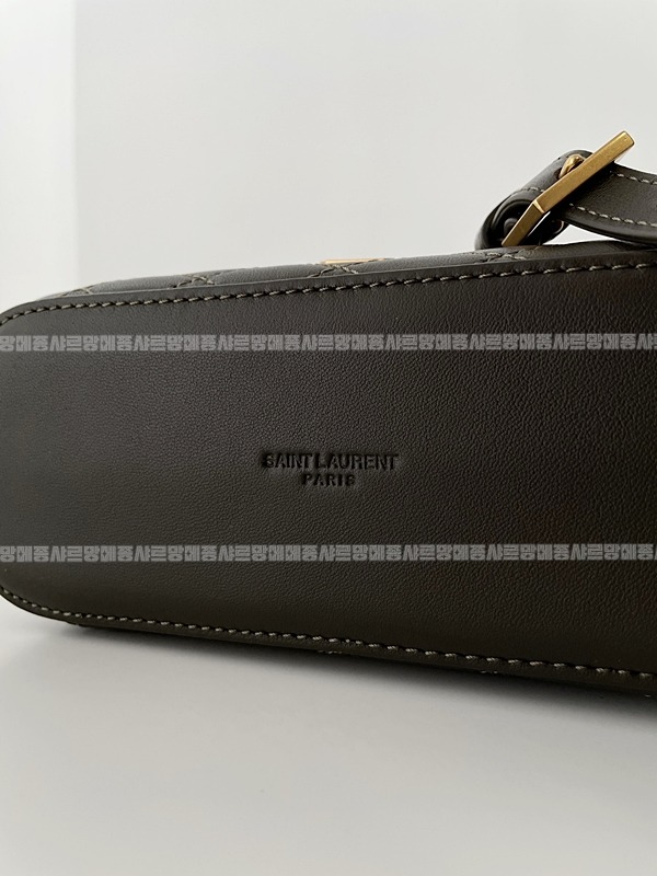 생로랑가비베네티백 20260410-153802-016루.jpg