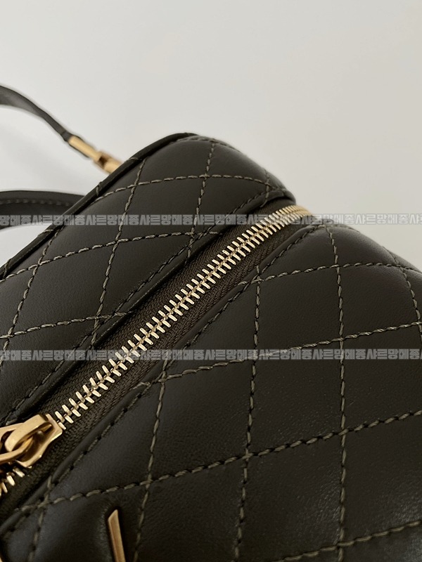 생로랑가비베네티백 20260410-153802-018루.jpg