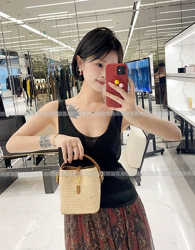 생로랑르37미니라피아버킷백 20260410-163745-024루.jpg